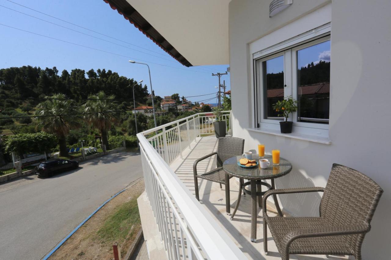 Mare Monte Luxury Apartments 2 Неа-Скіоні Екстер'єр фото